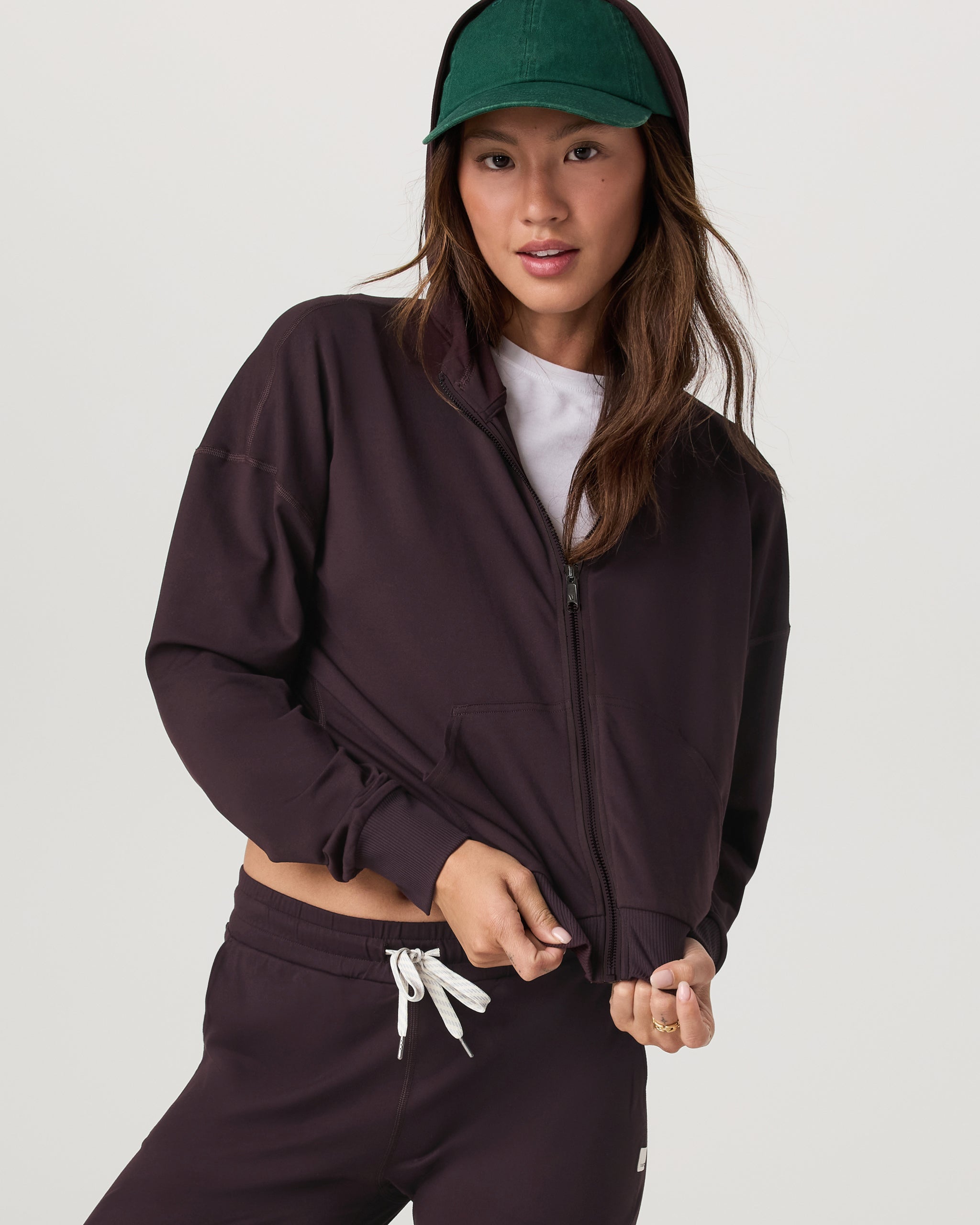 Halo full-zip modern hoodie (Raisin)